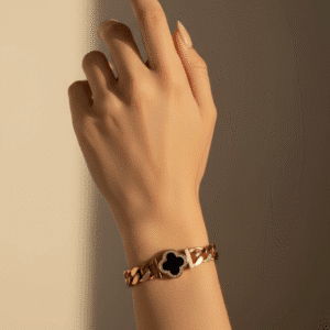 Clover Noir Bracelet