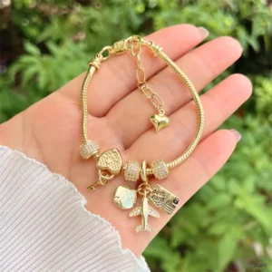 Travel Charm Bracelet with Heart and Plane